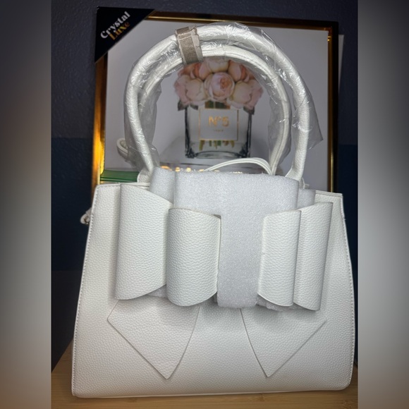 Crossi Handbags - White Bow Satchel by Crossi